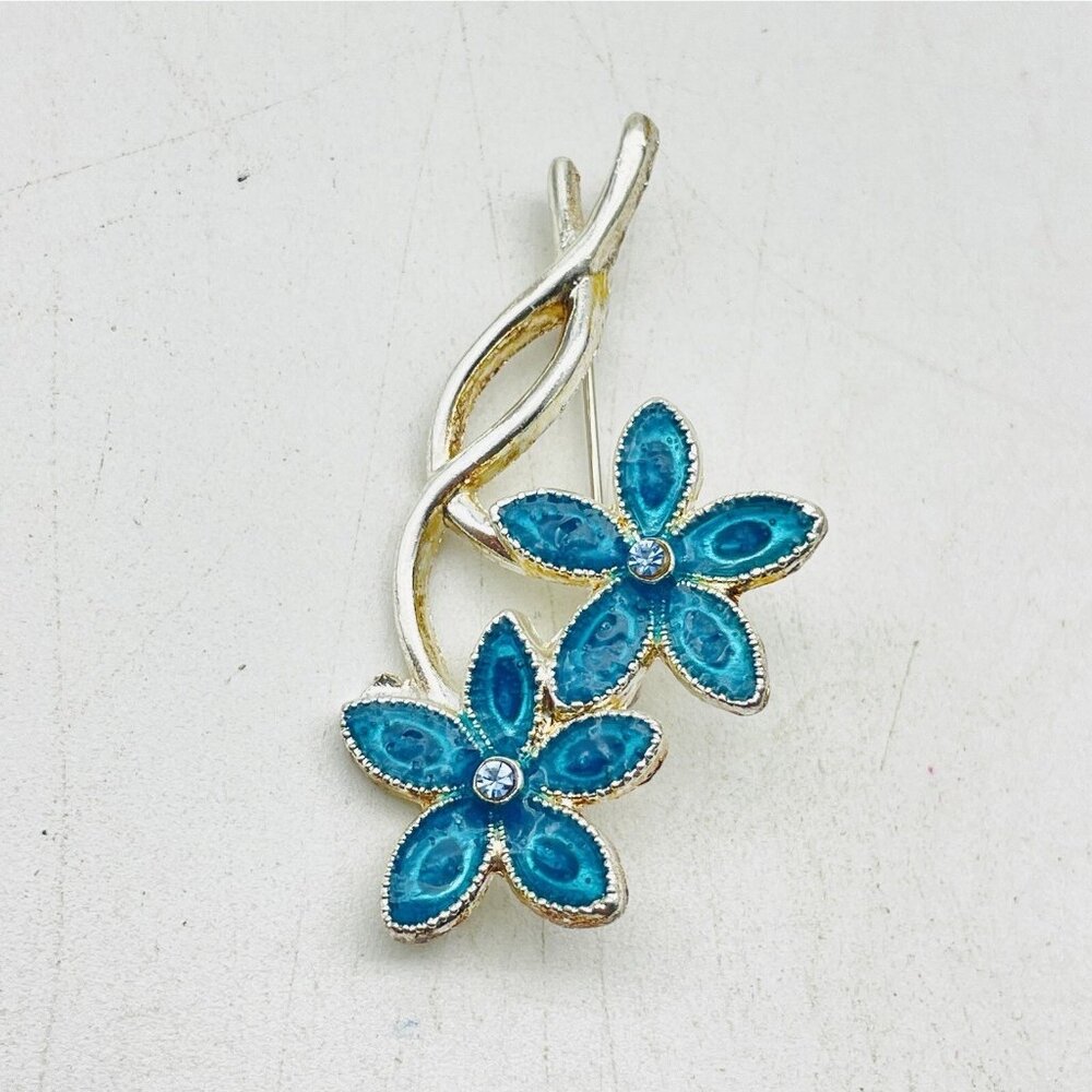 Vintage Blue Enamel Flower Brooch Rhinestone Accents Silver Tone Retro Gift - Picture 3 of 5